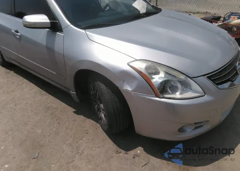 2010 Nissan Altima 2.5 S z USA, uszkodzony, nr VIN 1N4AL2APXAN449893